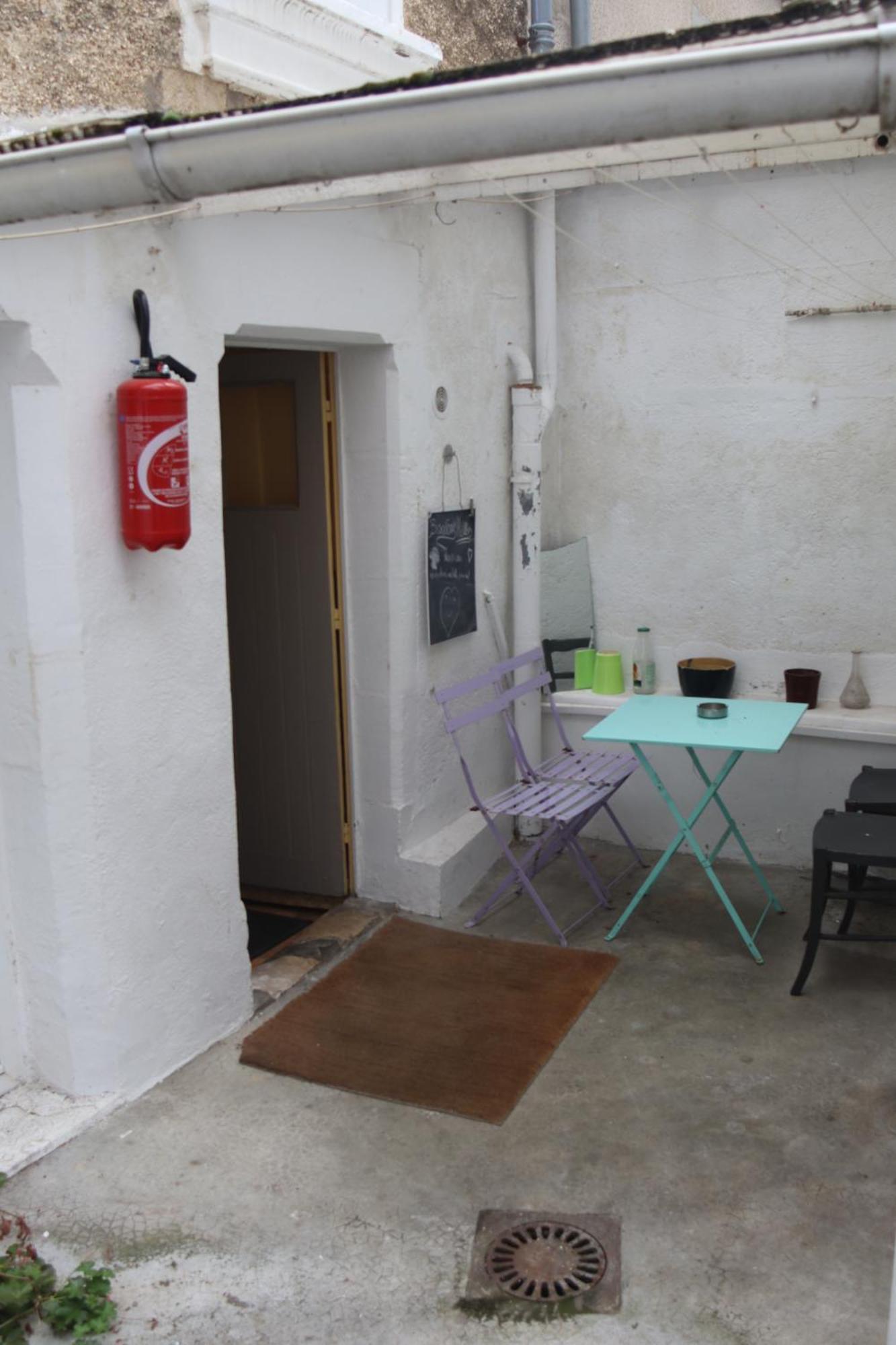 Chambres Poitiers Centre Ville - Salle De Bain, Refrigerateur, Tv Et Machine A Cafe Privatifs - Cuisine Commune - Terrasse - Hotel De Ville A 200M 外观 照片