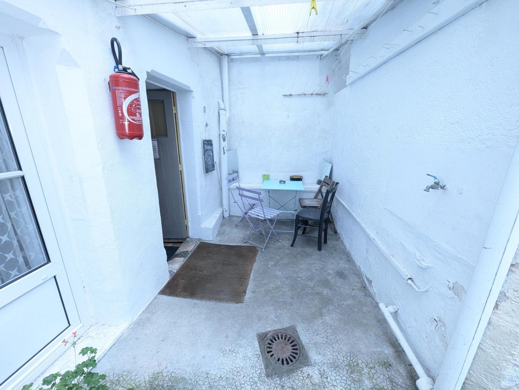 Chambres Poitiers Centre Ville - Salle De Bain, Refrigerateur, Tv Et Machine A Cafe Privatifs - Cuisine Commune - Terrasse - Hotel De Ville A 200M 外观 照片